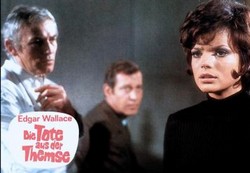 Morte sul Tamigi  mini locandina 5