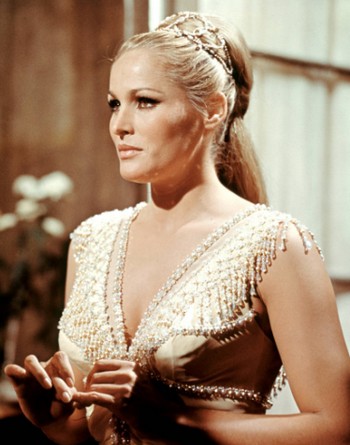 Ursula Andress- Foto 2