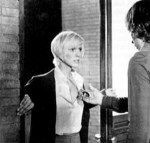 4 mosche di velluto grigio foto di scena&nbsp;5