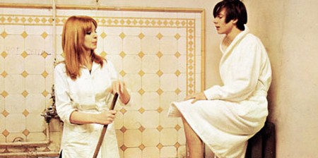 La ragazza del bagno pubblico 3