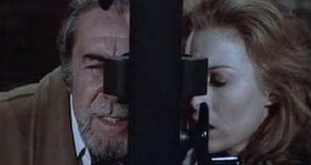 L'occhio dietro la parete 1