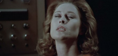 L'occhio dietro la parete 15