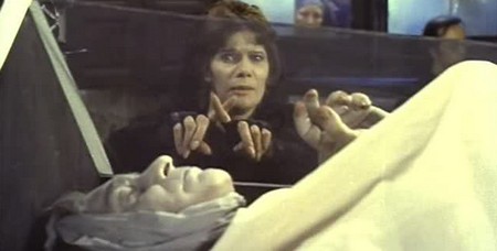 Le vergini cavalcano la morte 16