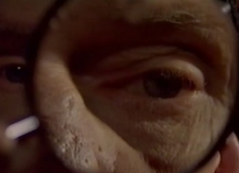 I vizi morbosi di una governante foto 1