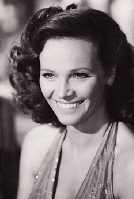 Laura Antonelli photobook 7