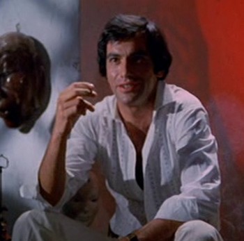 Le foto proibite di una signora perbene foto 6