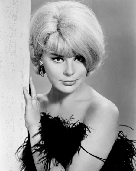 Elke Sommer photobook 18