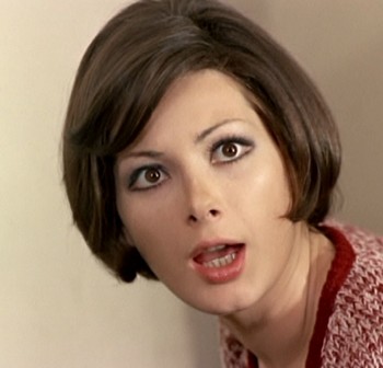 Il tuo vizio è una stanza chiusa foto 8