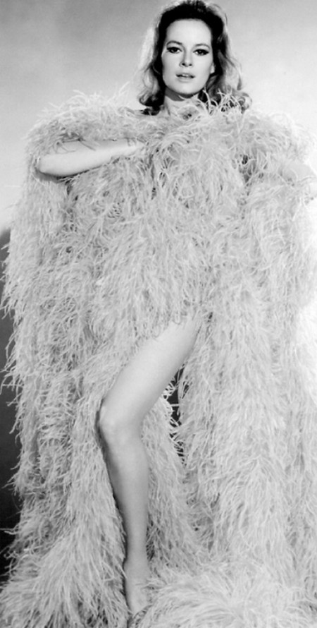 Luciana Paluzzi Photobook 18