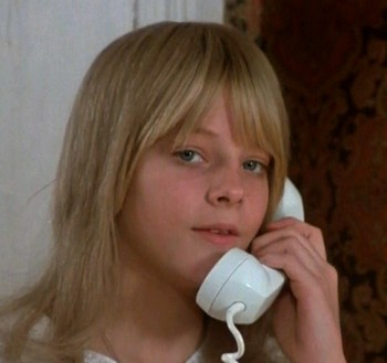 Quella strana ragazza che abita in fondo al viale foto 10