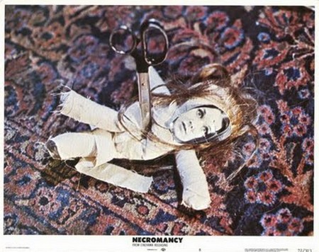 Il potere di Satana lobby card 5