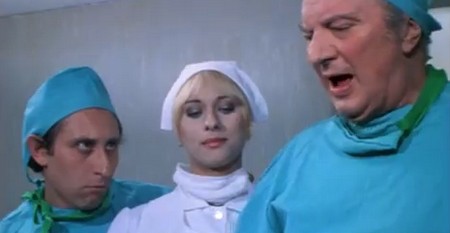 La dottoressa sotto il lenzuolo 8