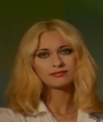 La dottoressa sotto il lenzuolo foto 4