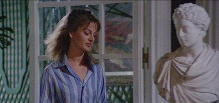 La ragazza dal pigiama giallo 2