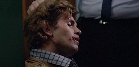 La ragazza dal pigiama giallo 9