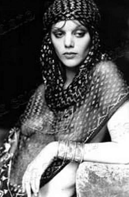 Tina Aumont Photobook 17