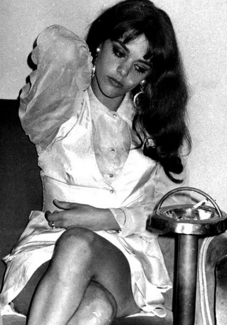 Tina Aumont Photobook 9