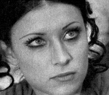 Io cristiana studentessa degli scandali foto 6