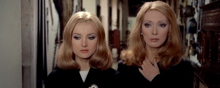 La dama rossa uccide 7 volte 12