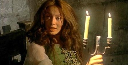 La morte va a braccetto con le vergini 8