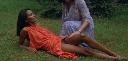 Laura Gemser L'alcova