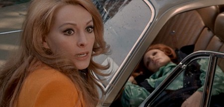 Susan Scott La morte accarezza a mezzanotte