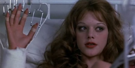 Tina Aumont Bianco rosso e