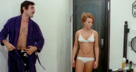 La prima notte del dottor Danieli, industriale, col complesso del… giocattolo 1