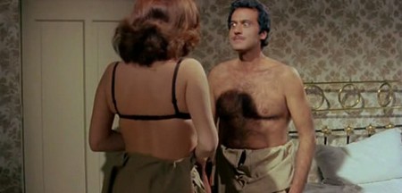 La soldatessa alle grandi manovre 9