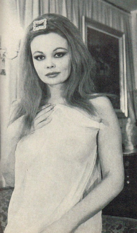 Veronique Vendell Photobook 20