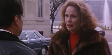 Zora Kerova Papa dice messa