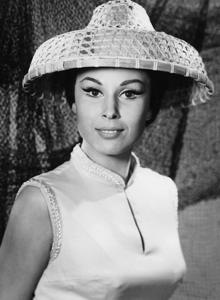 Dominique Boschero Photo 19