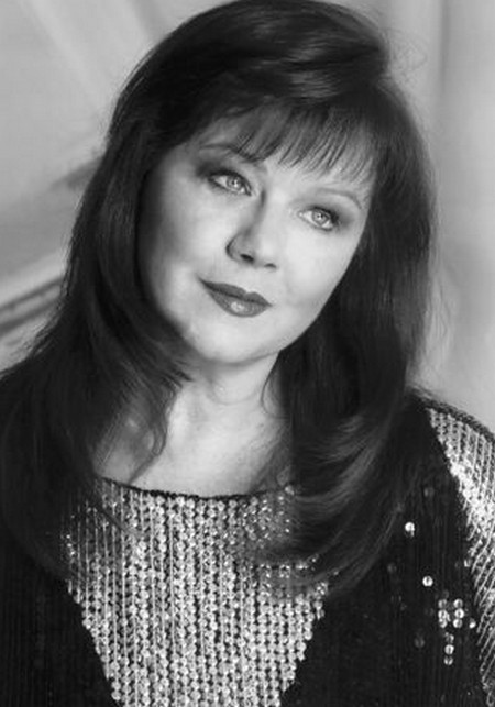 Agostina Belli photobook 15