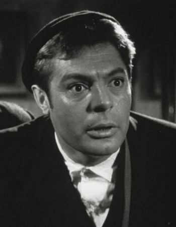 4 Marcello Mastroianni in I soliti ignoti