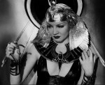 3-3 Claudette Colbert in Cleopatra&nbsp;1934