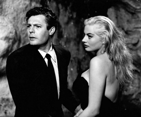 3-3 Marcello Mastroianni,Ekberg