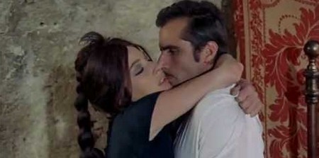 01-15 La ragazza con la pistola