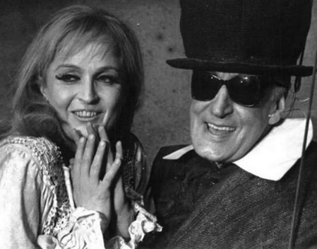 5-1 Totò,Laura Betti