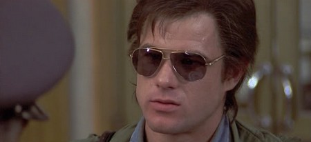 6 John Hurt - Fuga di mezzanotte