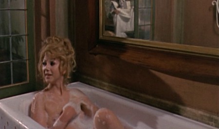 Il castello dalle porte di fuoco 2