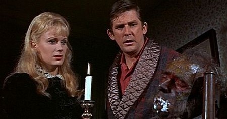 1-6 La morte arriva strisciando