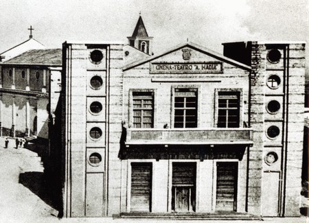 cine-teatro-aurora-petilia-roma