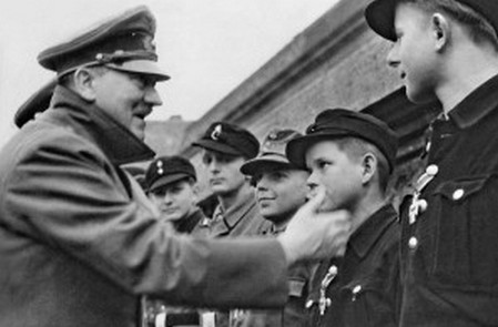 4-3-la-caduta-gli-ultimi-giorni-di-hitler