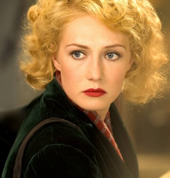 5-5-carice-van-houten-black-book