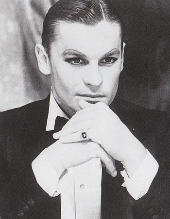 5-9-helmut-berger-la-caduta-degli-dei