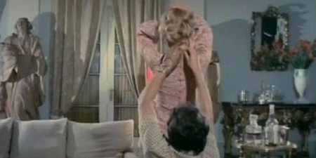 1-11-la-signora-ha-dormito-nuda-con-il-suo-assassino