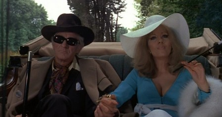 1-20-la-casa-che-grondava-sangue