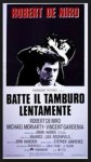 2-11 Batte il tamburo&nbsp;lentamente